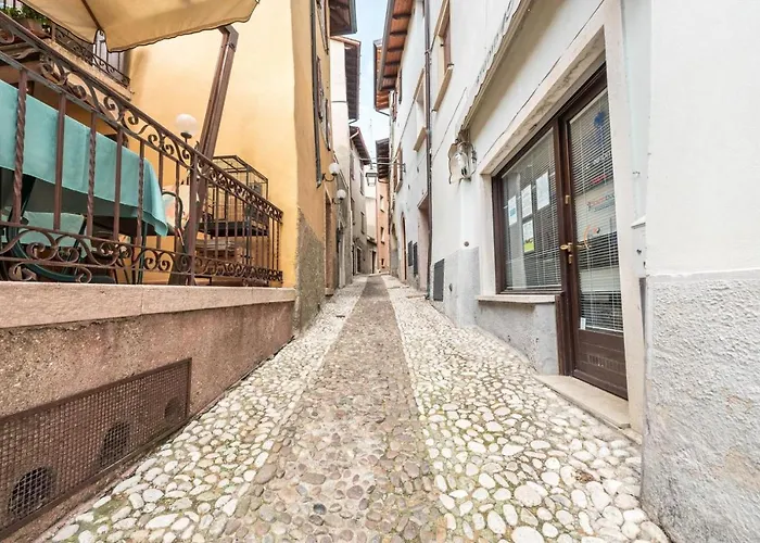 Borgo Due Con Parcheggio